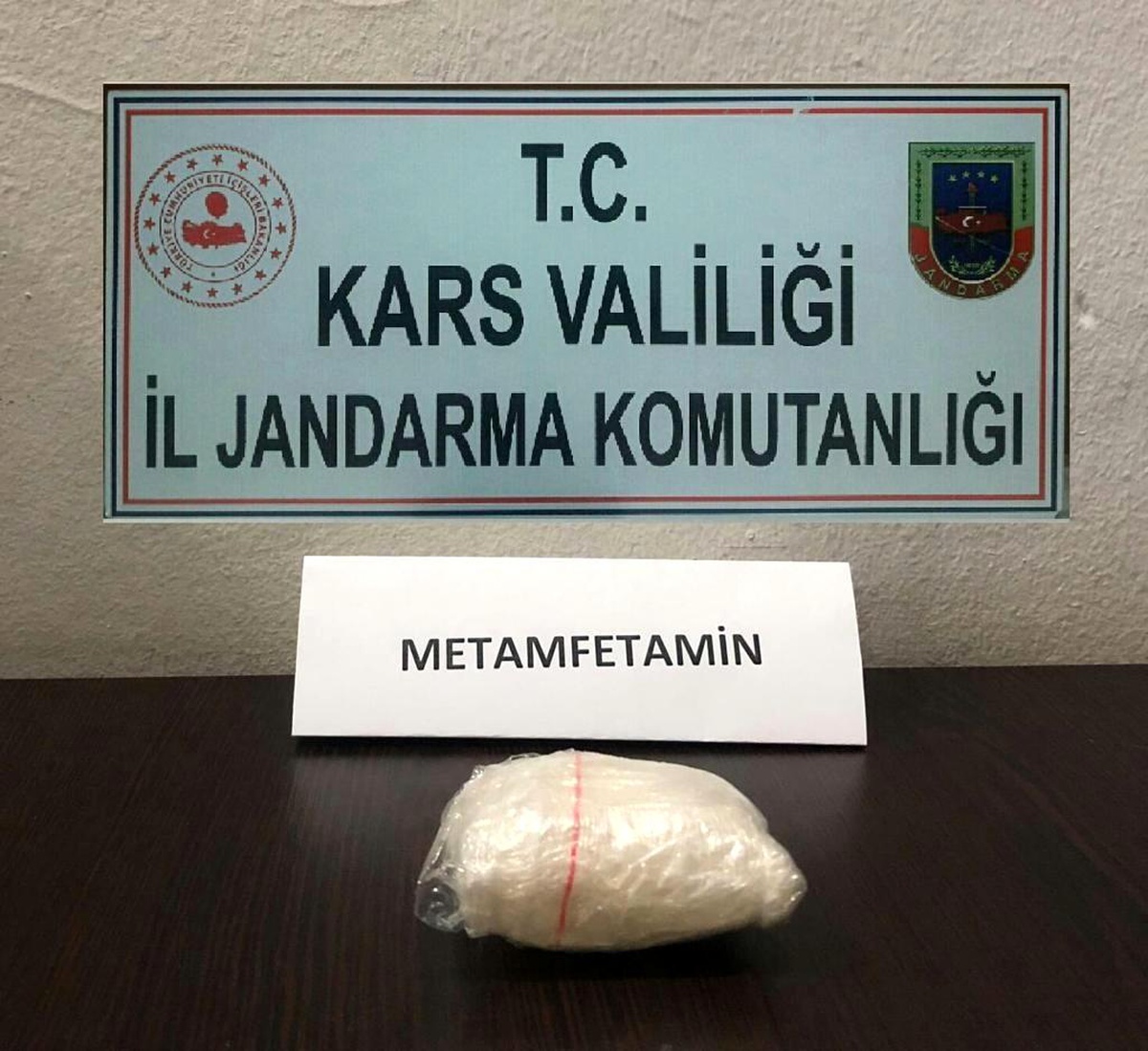 Kars\'ta jandarmadan uyuşturucuya geçit yok