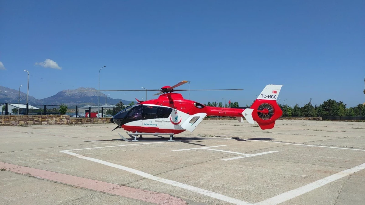 Konya\'da ambulans helikopter, el atar damarı kesilen hasta için havalandı