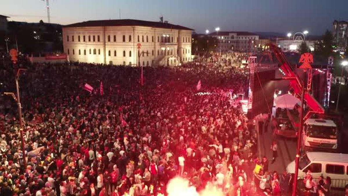 Sivasspor\'un kupa şampiyonluğu kutlanıyor (4)