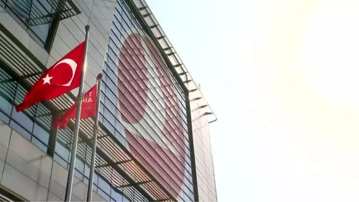 AA, Dünya Kabin Memurları Günü dolayısıyla THY kabin memurlarının çalışmasını görüntüledi (2)