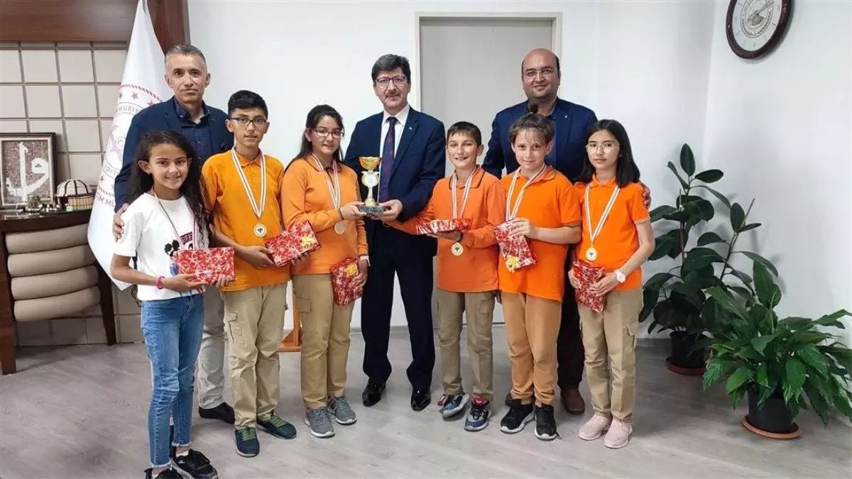 Afyonkarahisarlı öğrenciler zekâ oyunlarında Türkiye 7'ncisi oldular