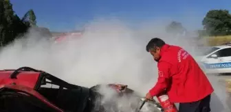 Balıkesir'de otomobil takla attı: 1 ölü, 1 yaralı