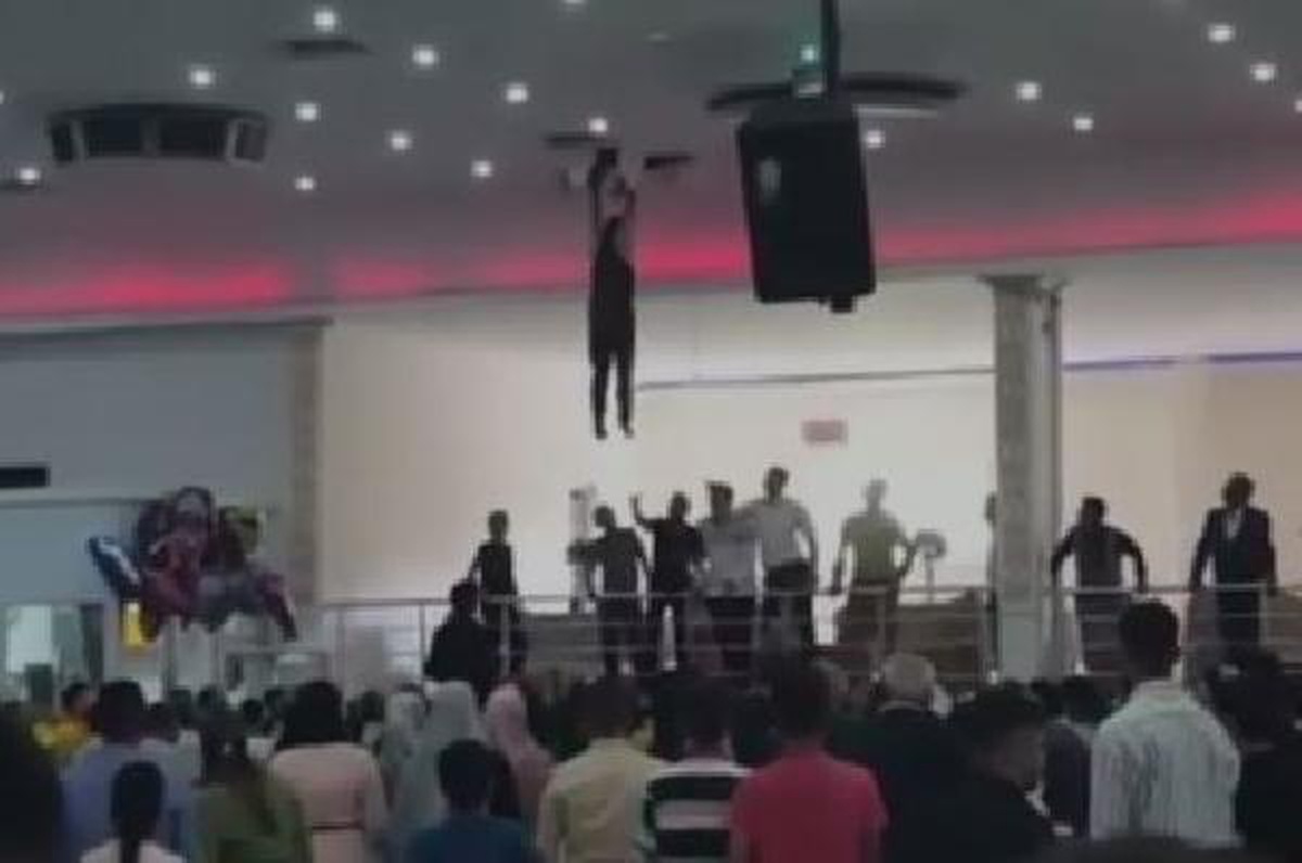 İŞÇİNİN ASMA TAVANDAN DÜĞÜN SALONUNA DÜŞMESİ KAMERADA
