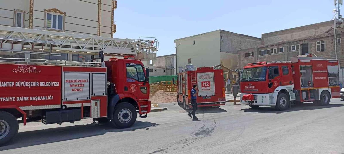 İtfaiye taşıma su ile yangını söndürdü