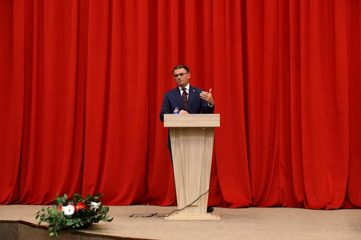 Vali Balcı, din görevlileriyle bir araya geldi