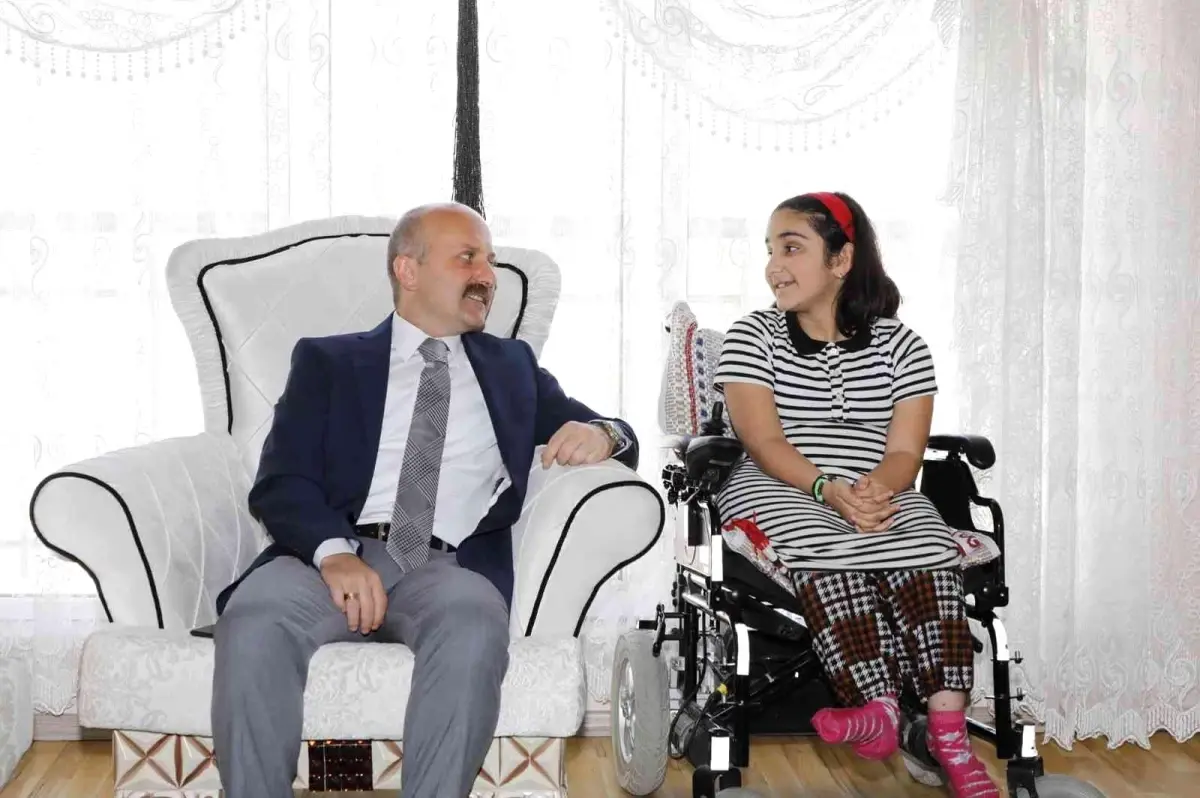 Vali Varol\'dan Yıldırım ailesine ziyaret