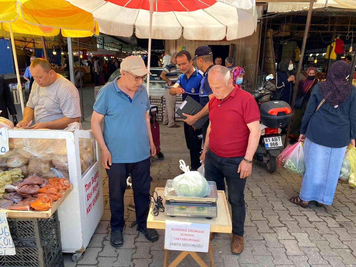 Zabıta ekipleri etiket ve tartı kontrolü yaptı