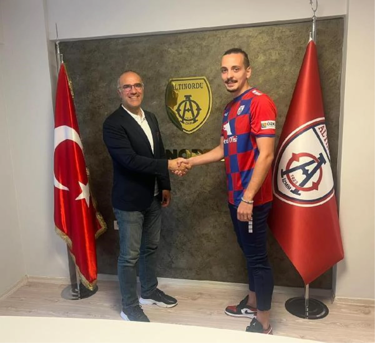 Altınordu, Akhisarspor\'dan golcü Bertuğ\'u aldı