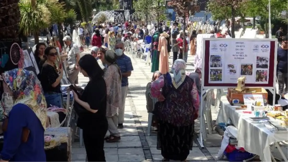 Avcılar Meydanı\'nda göz nuru el emeği 350 eser sergilendi