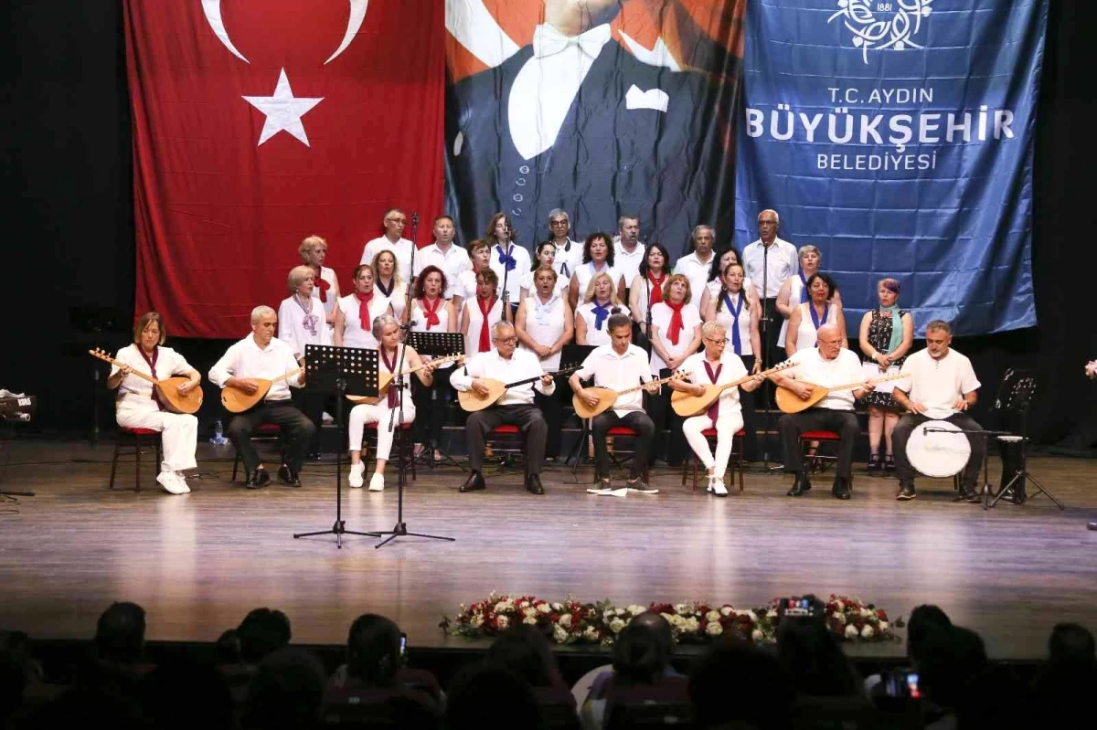 Aydın Büyükşehir Belediyesi Kültür Merkezleri\'nden Yıl Sonu Gösterisi