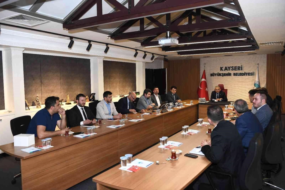 Başkan Büyükkılıç\'tan Türk Telekom Bölge Müdürü ve yönetimi ile değerlendirme toplantısı
