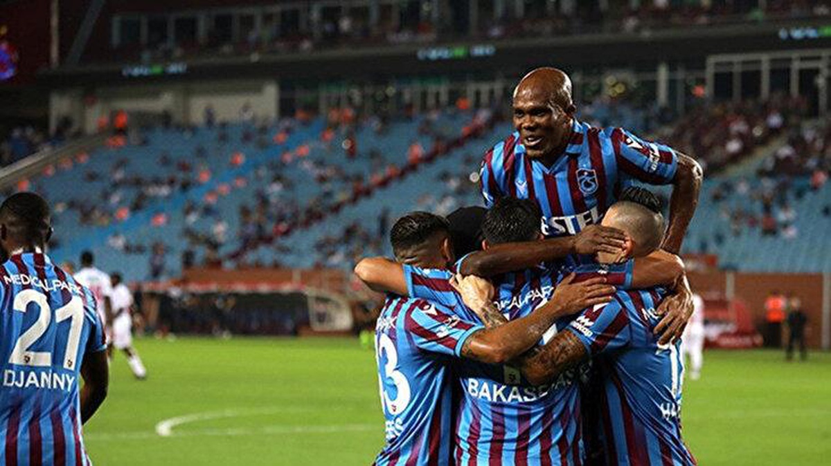 Beşiktaş, Trabzonspor ile anlaşamayan Nwakaeme\'nin peşine düştü! Teklif 2 milyon euro...