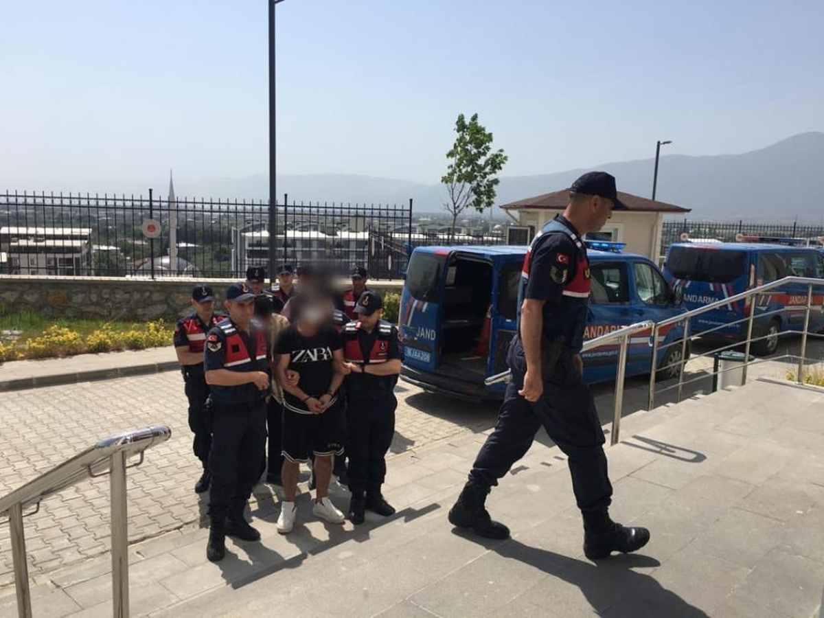 Bursa\'da 4 hırsızlık şüphelisi tutuklandı
