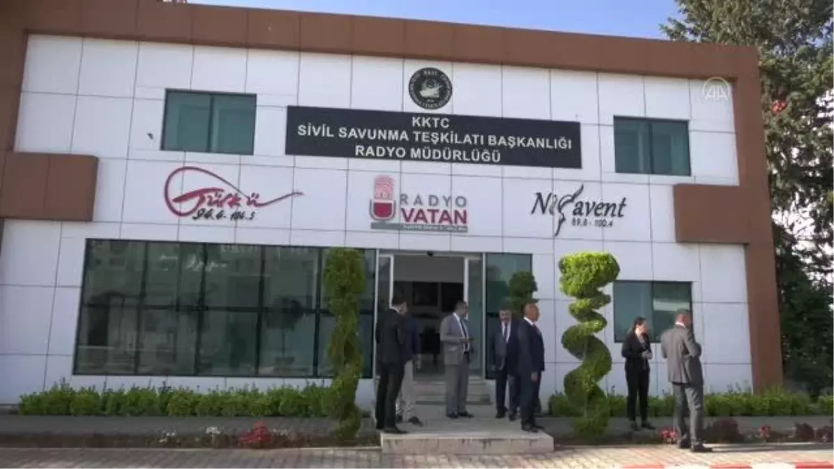 Cumhurbaşkanı Tatar, TRT Radyo 1 ile Radyo Vatan'ın ortak yayınına konuk oldu