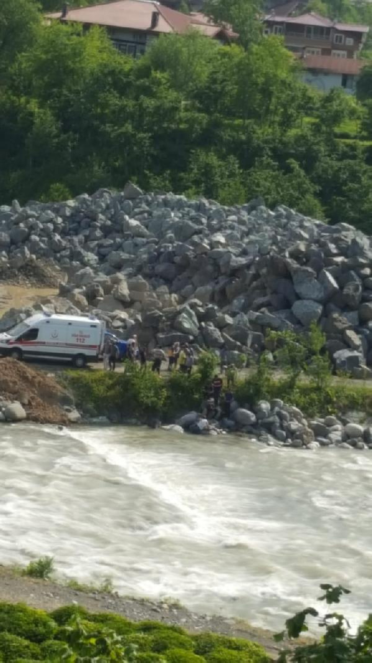 DEREYE DÜŞTÜ, CANSIZ BEDENİ 3 KİLOMETRE UZAKLIKTA BULUNDU