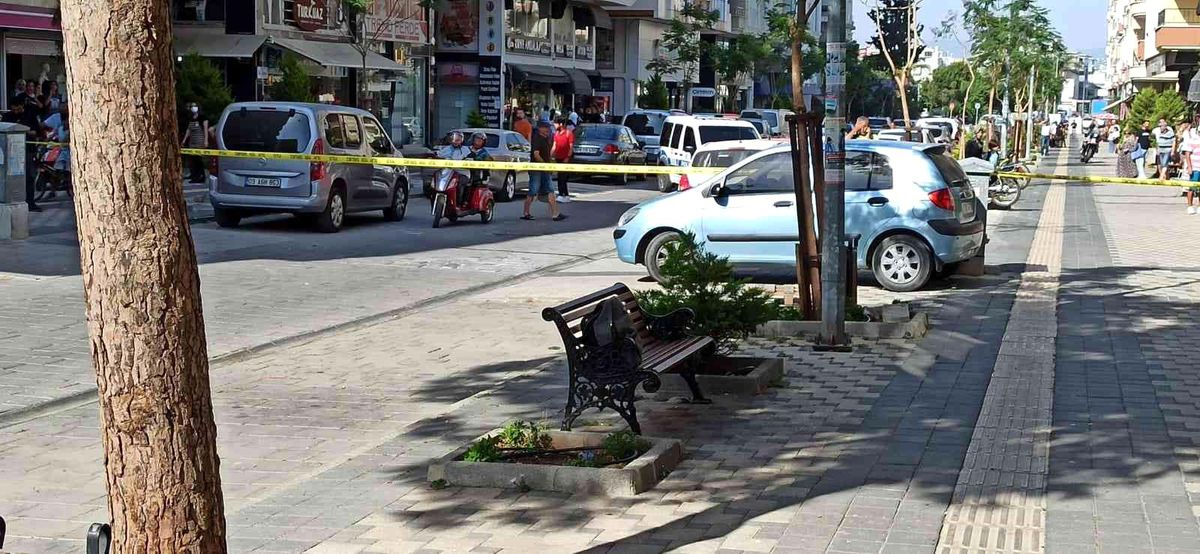 Didim\'de şüpheli çanta paniği