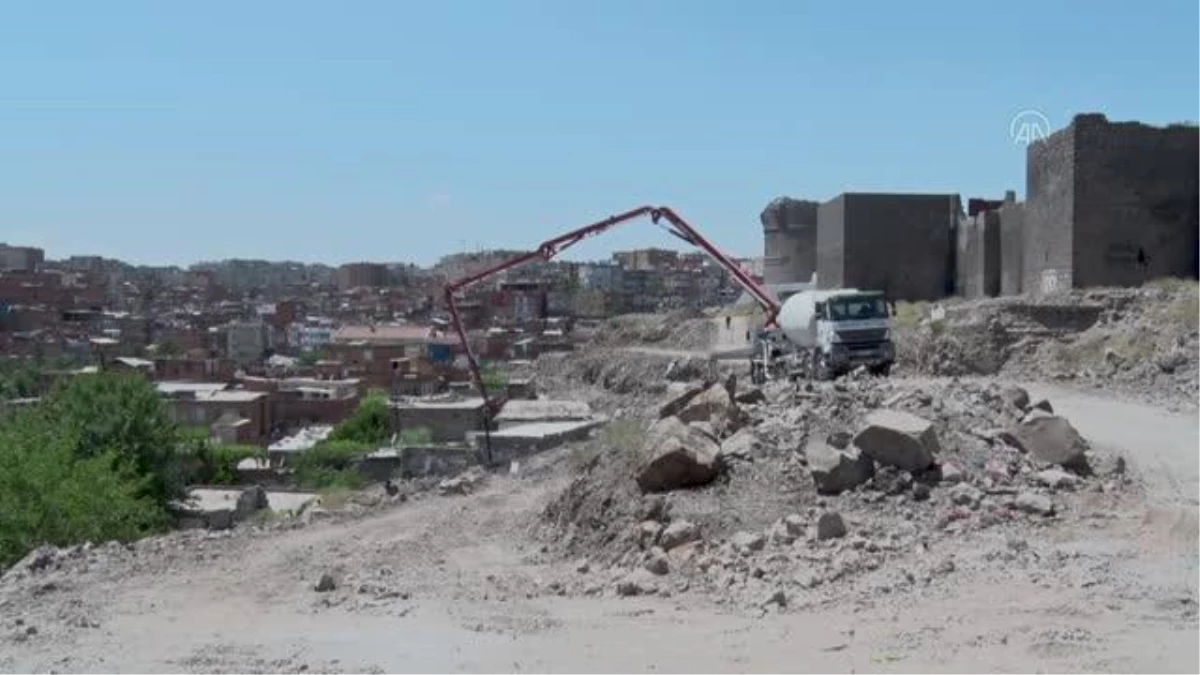 DİYARBAKIR - "Sur Dışı Benusen Çevre Düzenleme Projesi"nde çalışmalar başladı