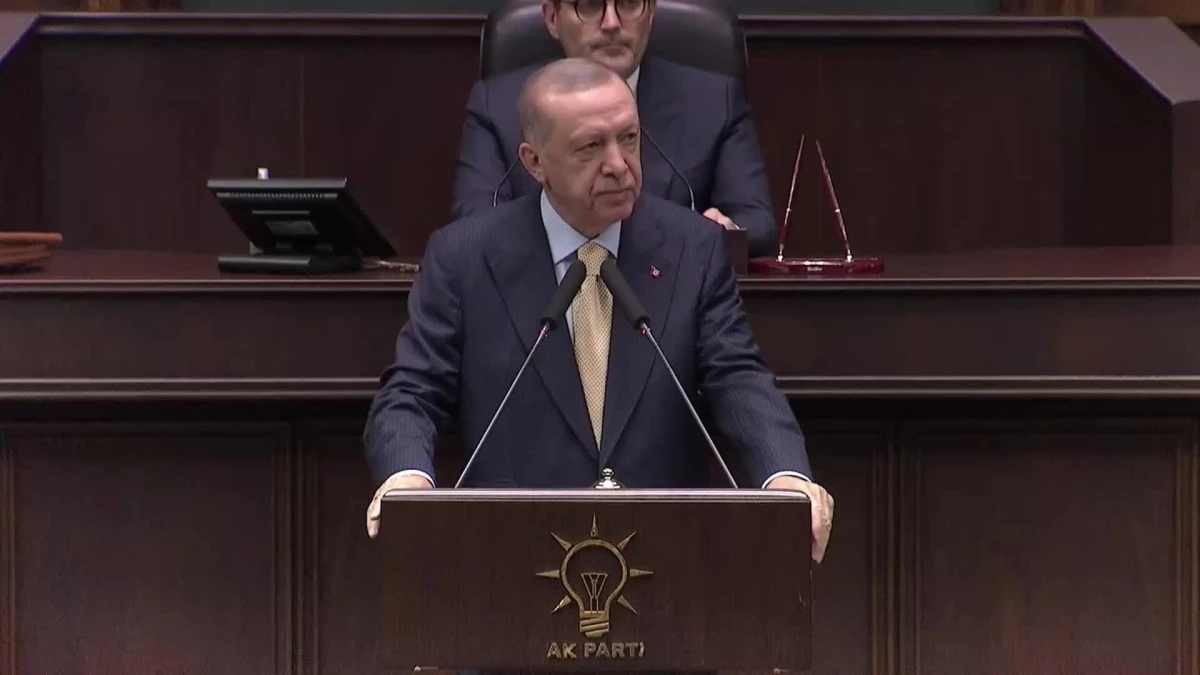 Erdoğan, Gezi Parkı Protestolarını Hedef Aldı: "Dolmabahçe Bezmialem Valide Sultan Cami\'nin İçinde Bu Teröristler Bira Şişeleri ile Caminin İçini...