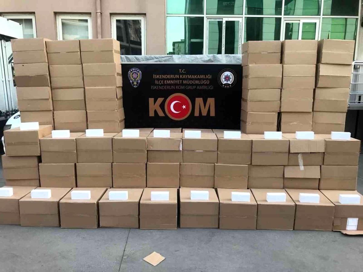 Hatay\'da 1 milyon 460 bin adet kaçak makaron yakalandı