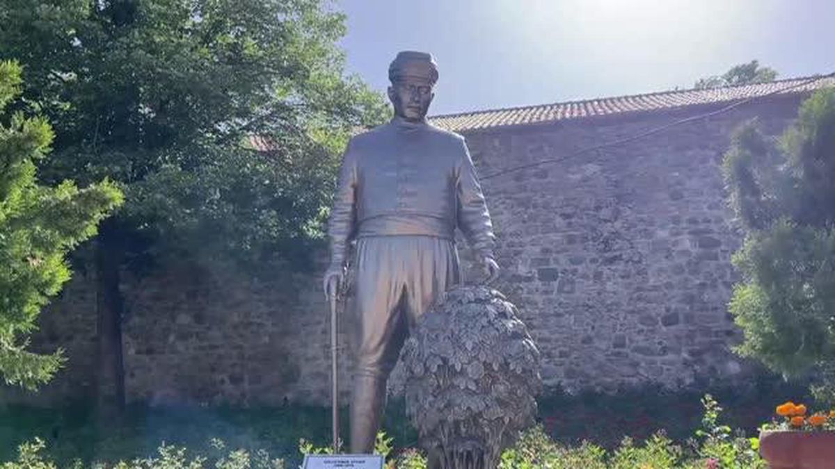 Isparta'yı gülle tanıştıran Müftüzade Gülcü İsmail Efendi mezarı başında anıldı