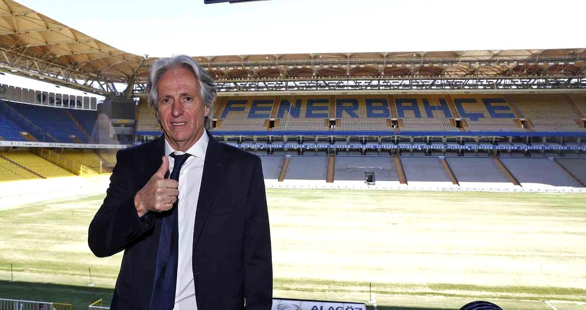Jorge Jesus, Ali Koç ile Şükrü Saracoğlu\'nu gezdi