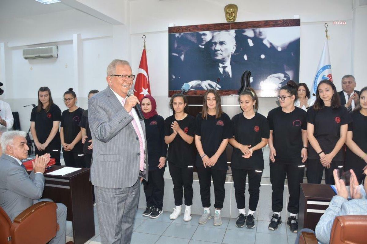 Kdz. Ereğli Lisesi Kız Futsal Takımı, Altınla Ödüllendirildi