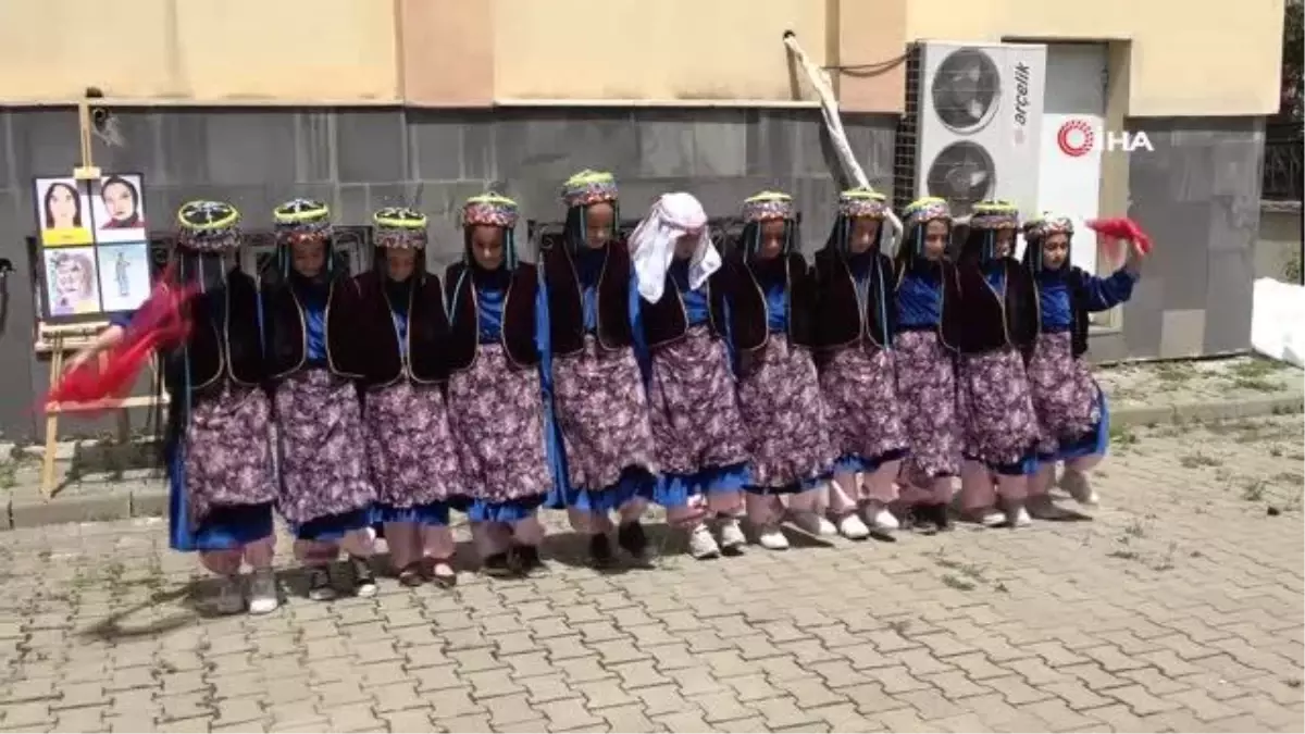 Muş'ta yıl sonu sergisi