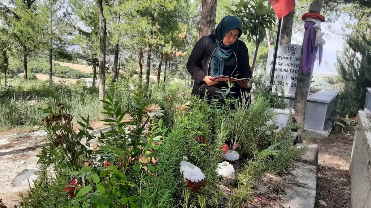 Öldürülen Azra\'nın annesi kızının son sözlerini sordu, katili güldü