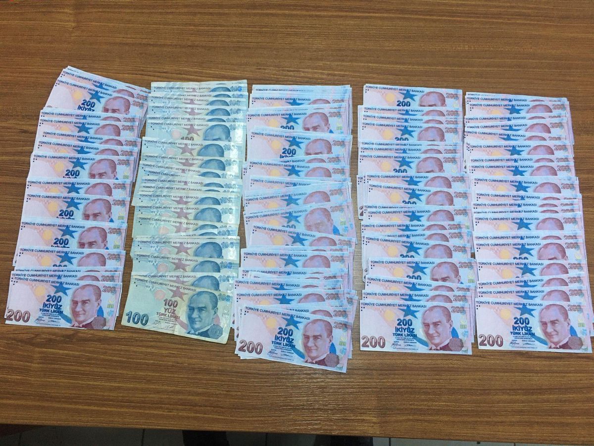 Sakarya\'da sahte parayla yakalanan zanlı gözaltına alındı