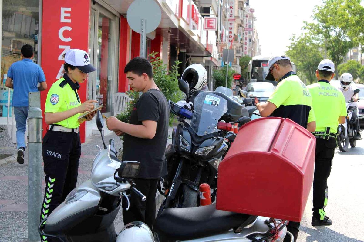 Trafik ekipleri önce denetledi, sonra bilgilendirdi