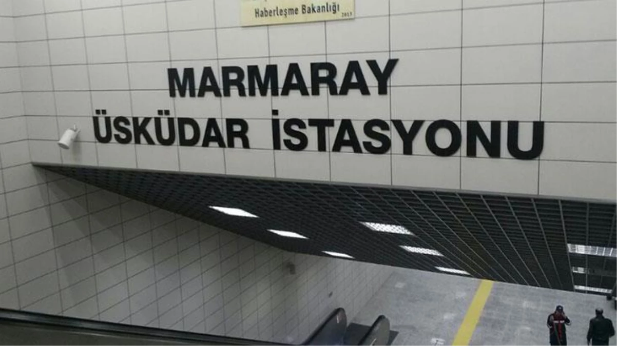 Duyanların tüylerini diken diken eden hikaye! Üsküdar Marmaray\'da bekleyen adamın öyküsü ağlatıyor