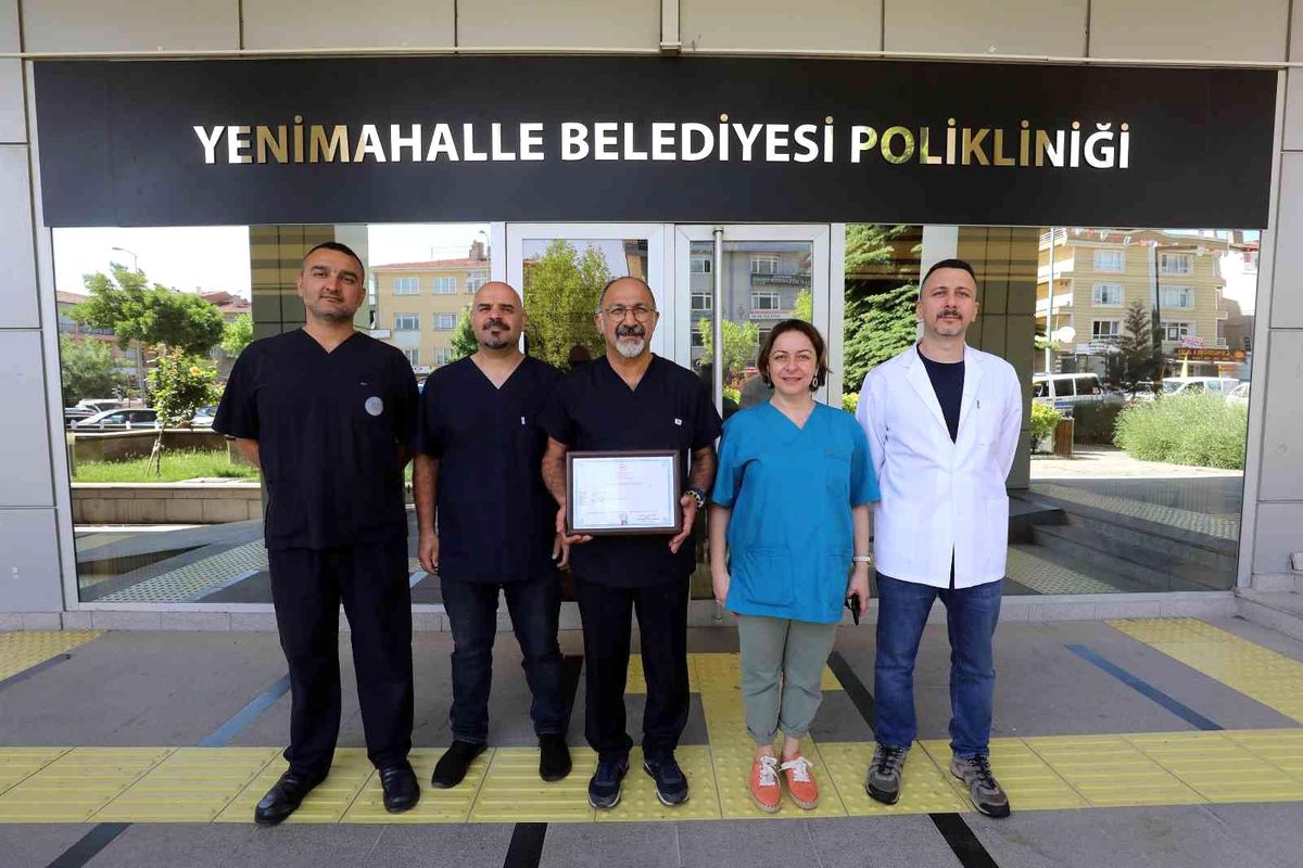 Türkiye\'nin İlk Ruhsatlı Belediye Kliniği Yenimahalle\'de