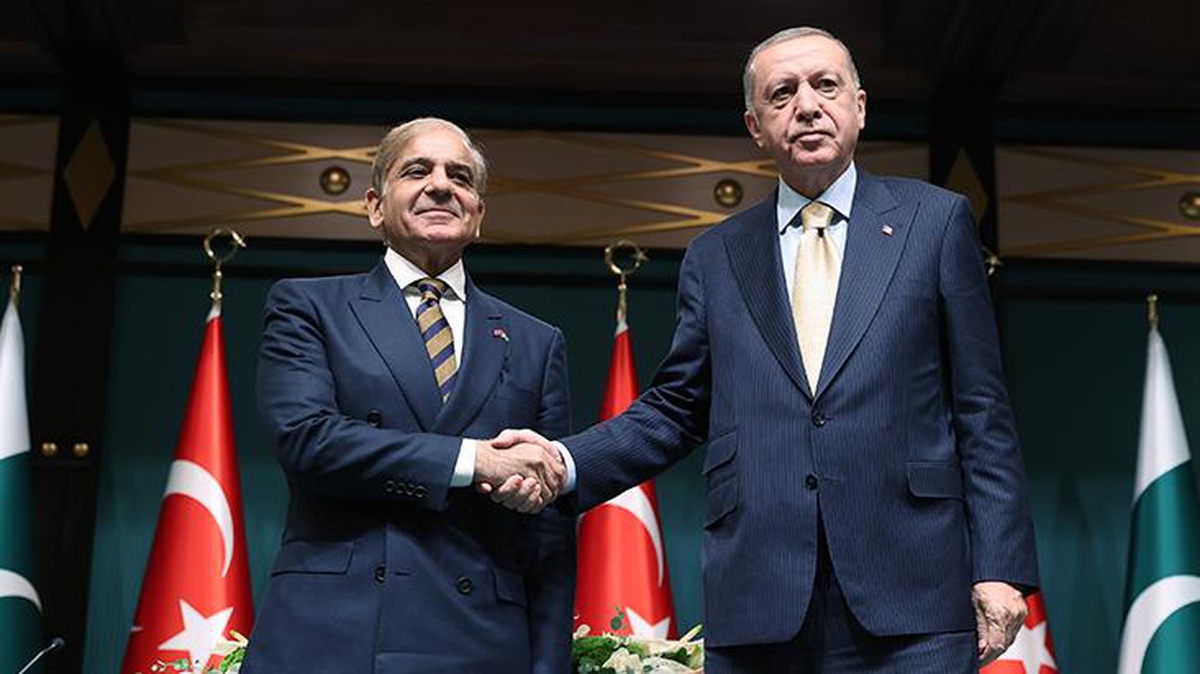 Türkiye-Pakistan arasında çeşitli alanlarda iş birliklerini içeren 7 anlaşma imzalandı