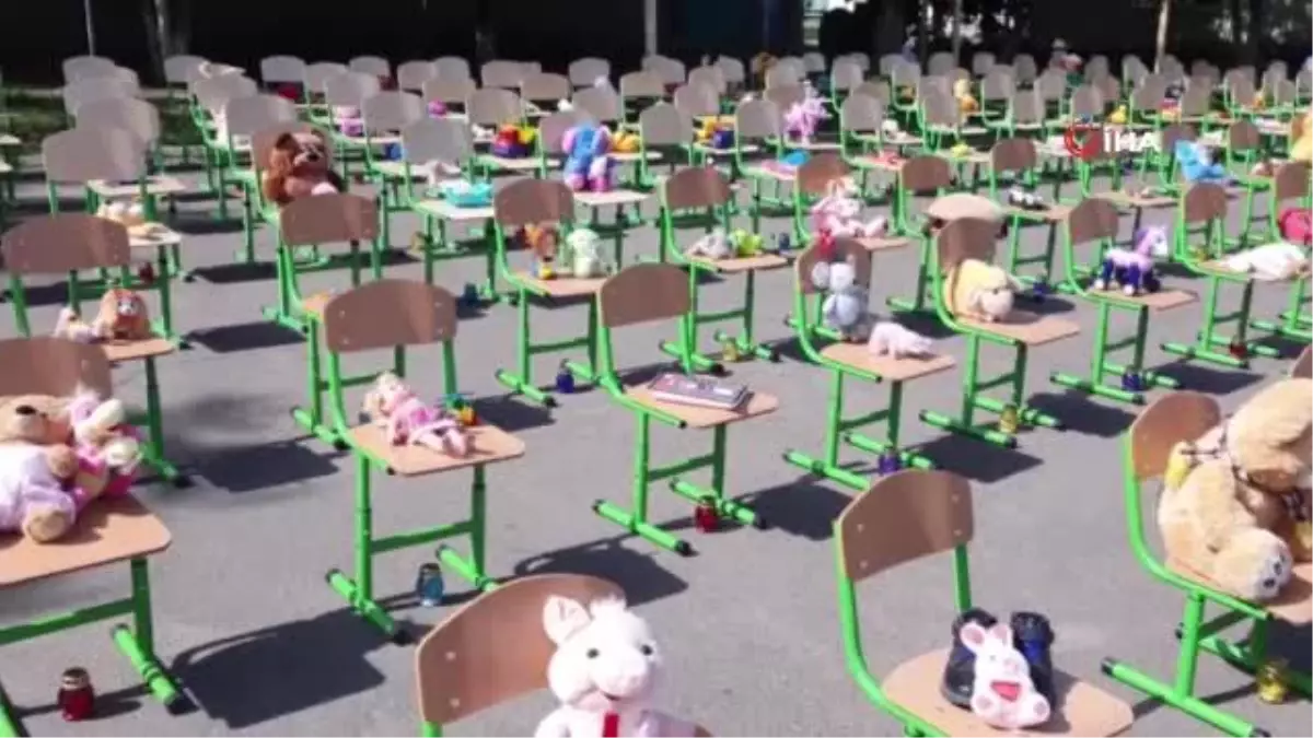 Ukrayna'da Rus saldırılarında ölen çocuklar anıldı