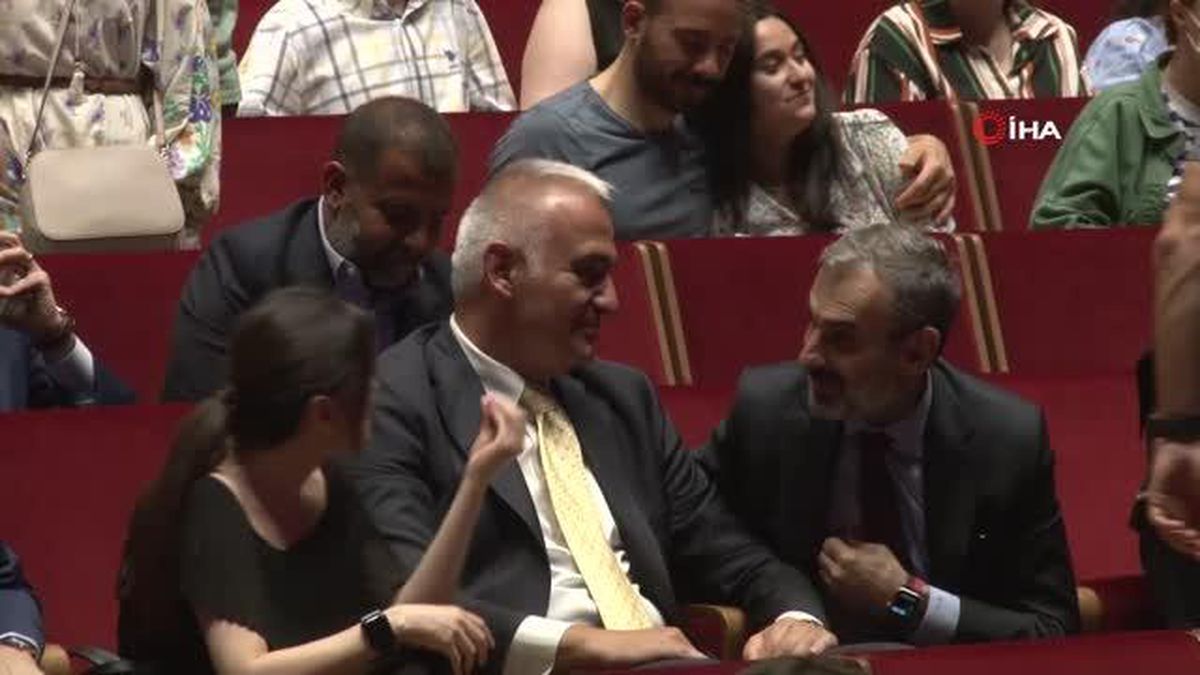 AKM'de Barcelona Gypsy Orchestra'nı konserine yoğun ilgi