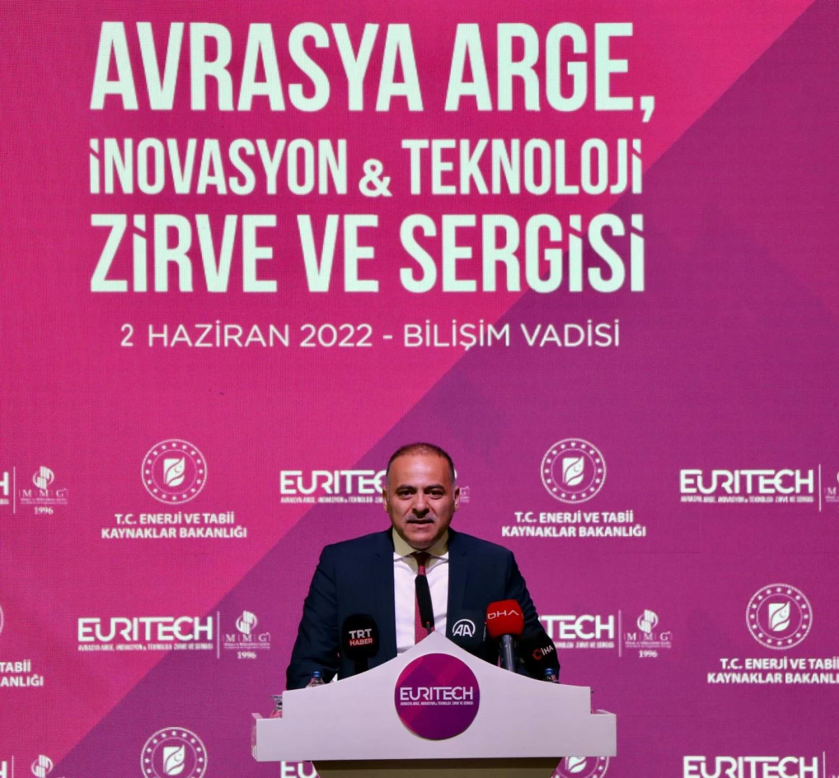Bakan Yardımcısı Sayan, Kocaeli\'de "İnovasyon ve Teknoloji Zirvesi"nde konuştu