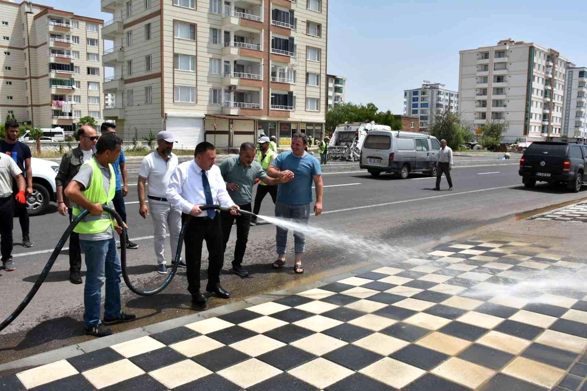 Başkan Beyoğlu\'ndan temizlik çalışmalarına destek
