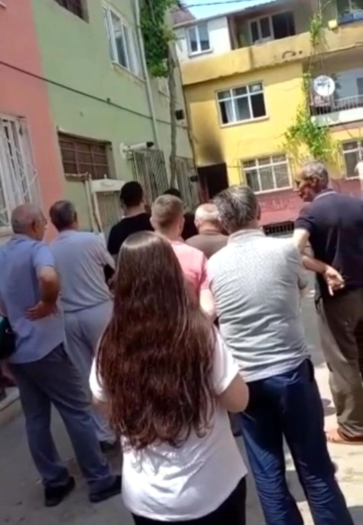 Bursa\'da evde çıkan yangın, panik dolu anlar yaşattı