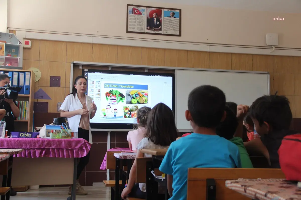 Döşemealtı\'nda Ahenk Projesi Kapsamında Ağız ve Diş Sağlığı Eğitimi