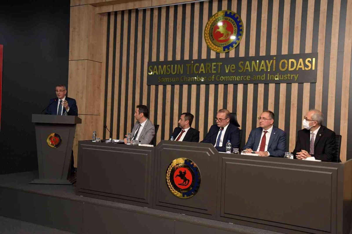 Hisarcıklıoğlu\'nun adı meclis salonuna verildi