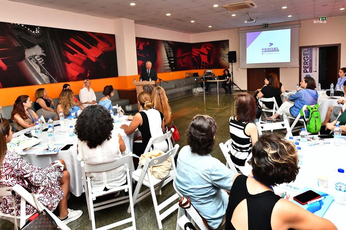 İzmir Büyükşehir\'den "Kadın Liderler" Adımı