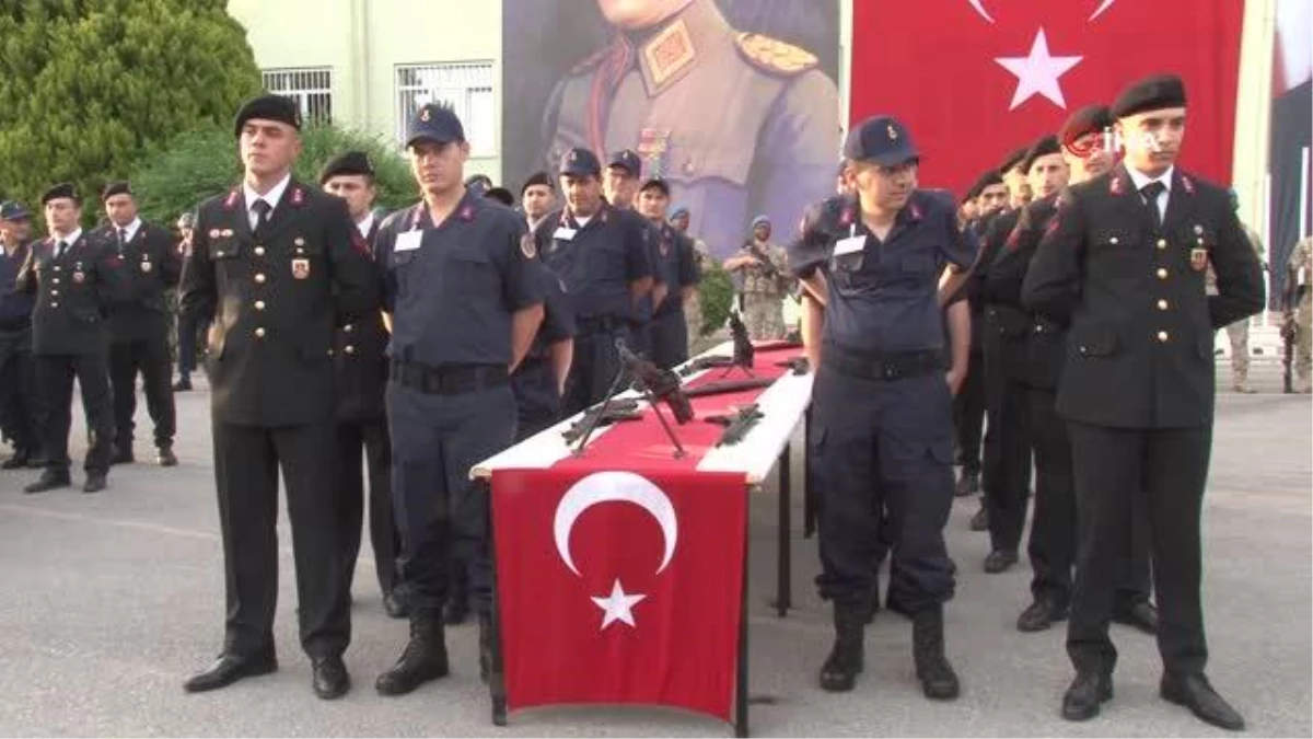 İzmir\'de 43 engelli genç için temsili yemin töreni düzenlendi
