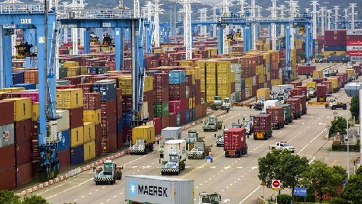 Mayıs Ayında Çin\'in Büyük Limanlarındaki Konteyner Hacminde İstikrarlı Büyüme Gerçekleşti