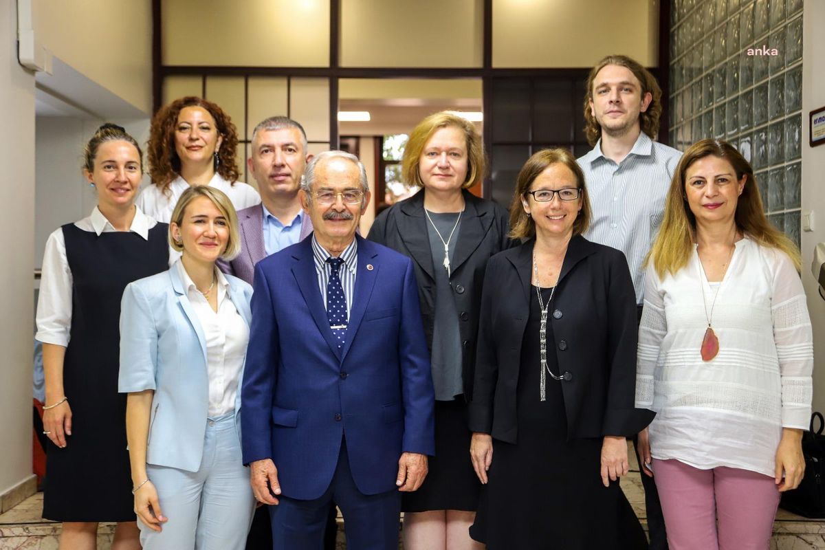 Ndı Heyetinden Yılmaz Büyükerşen\'e Nezaket Ziyareti