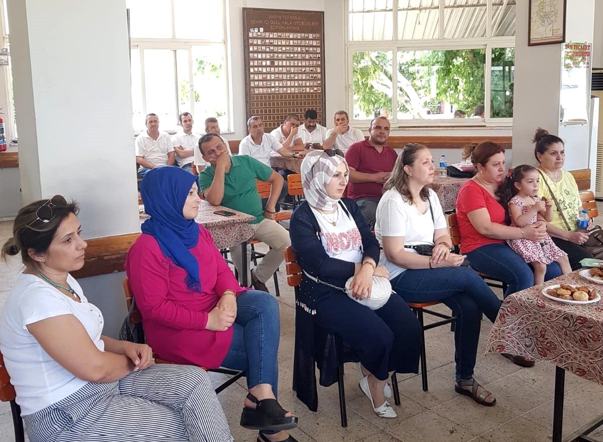 Şoför eşlerine "En iyi narkotik polis anne" projesi anlatıldı
