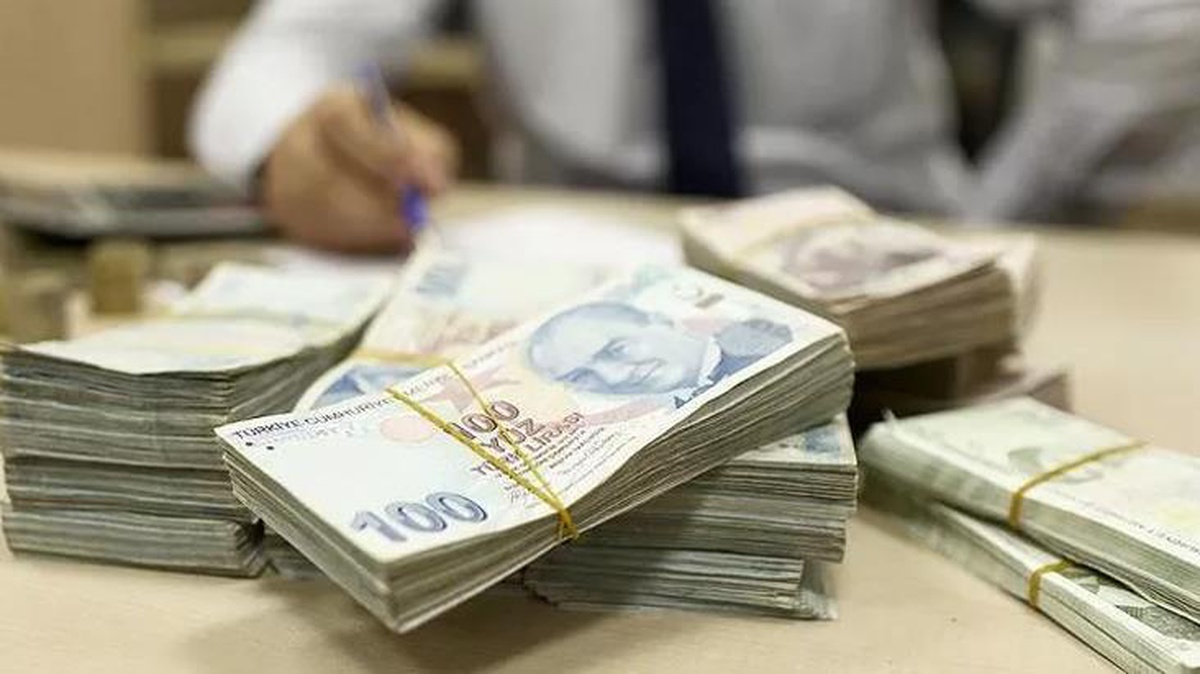 Bankaların nisan ayı karı yüzde 707,8\'lik artışla 34,9 milyar TL\'ye ulaştı