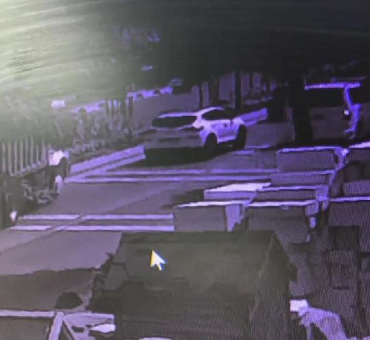 Beykoz'da hafriyat kamyonu dereye böyle düştü