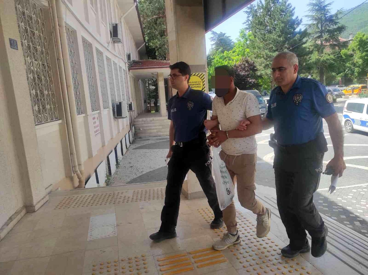 Bulduğu kredi kartıyla alışveriş yapan kişi tutuklandı