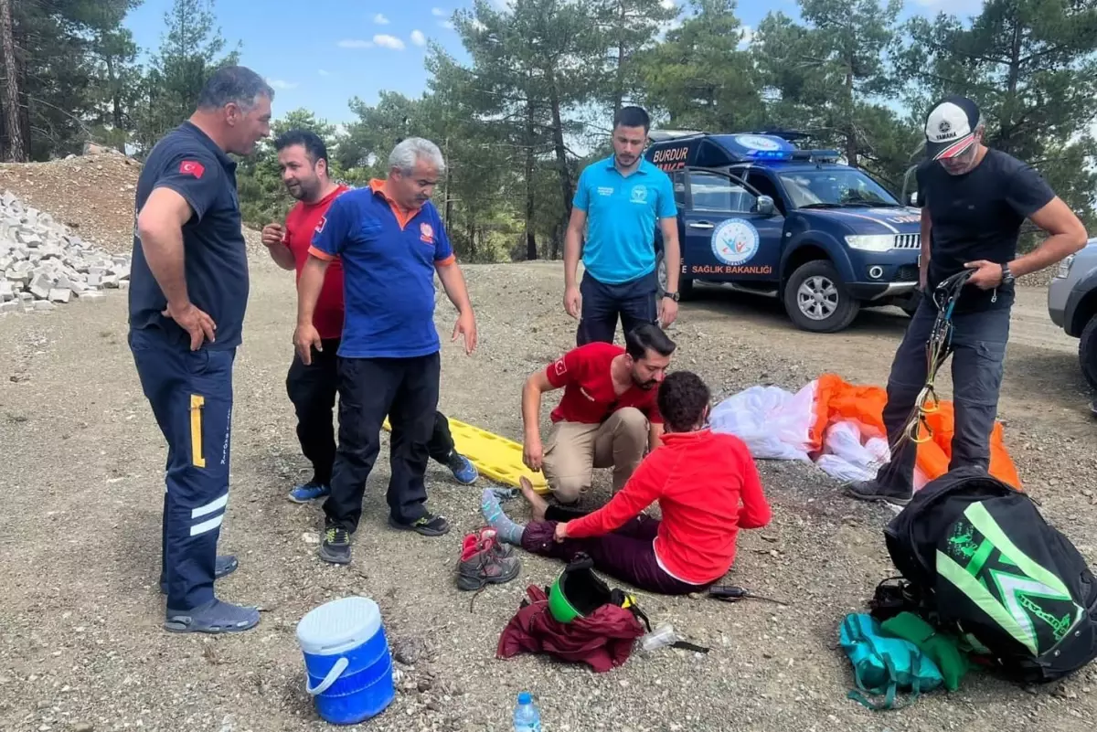 Burdur\'da ormanlık alana düşen yamaç paraşütçüsü kurtarıldı