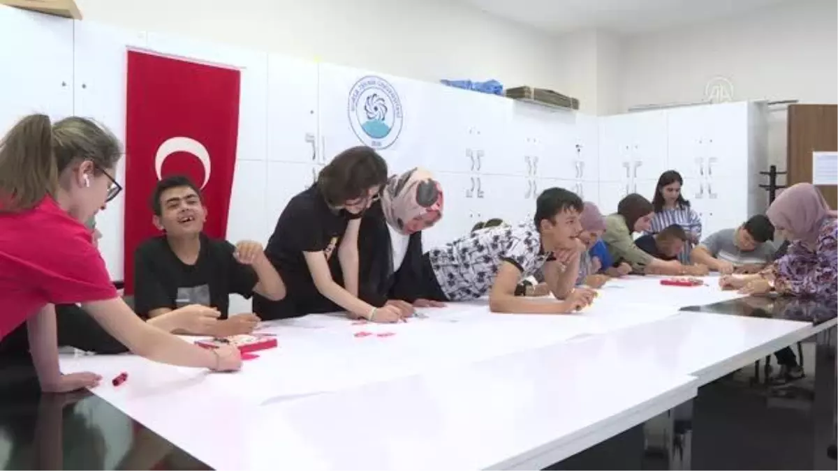Bursa'da engelli öğrenciler bir günlüğüne üniversiteli oldu